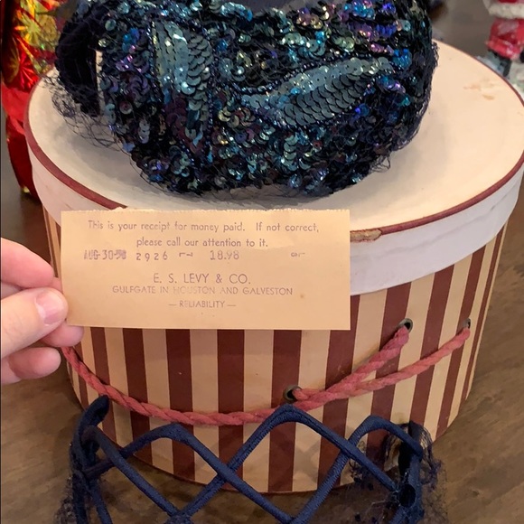 1958 hat & box Comes with box & purchase ticket. - Picture 7 of 8